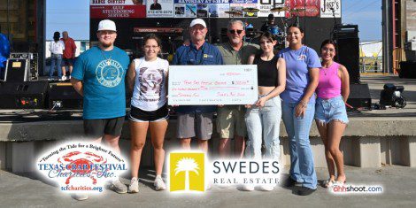 13 Scholarship Recipients and Swedes Real Estate Event Park Sponsor